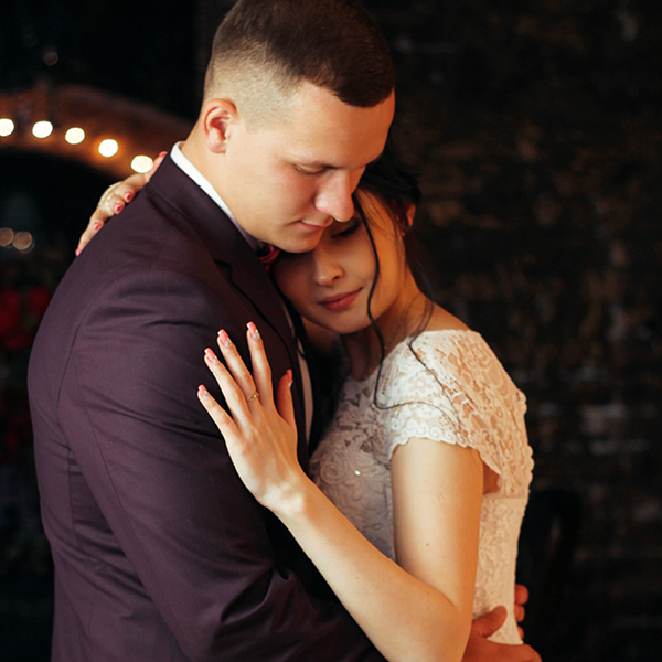 couple dancing